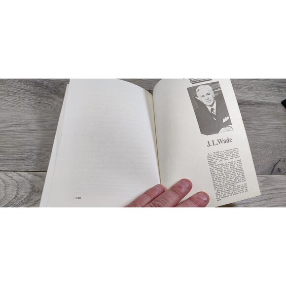 What You Should Know About The purple Martin by J. L. Wade Paperback 1993 - Picture 11 of 11